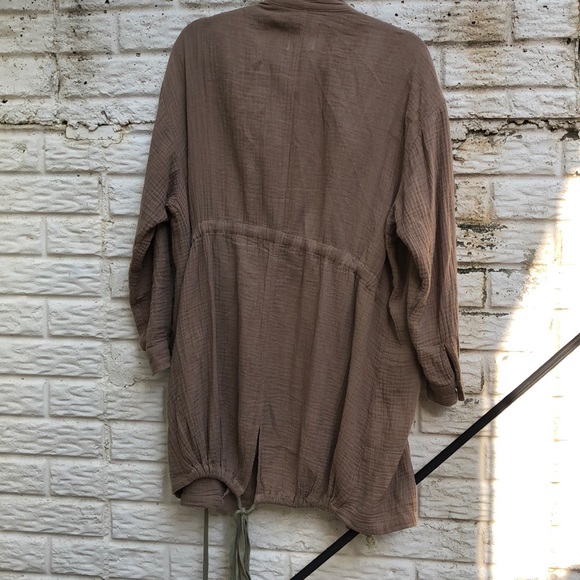 UNIF Light Trench Jacket - Picture 2 of 7